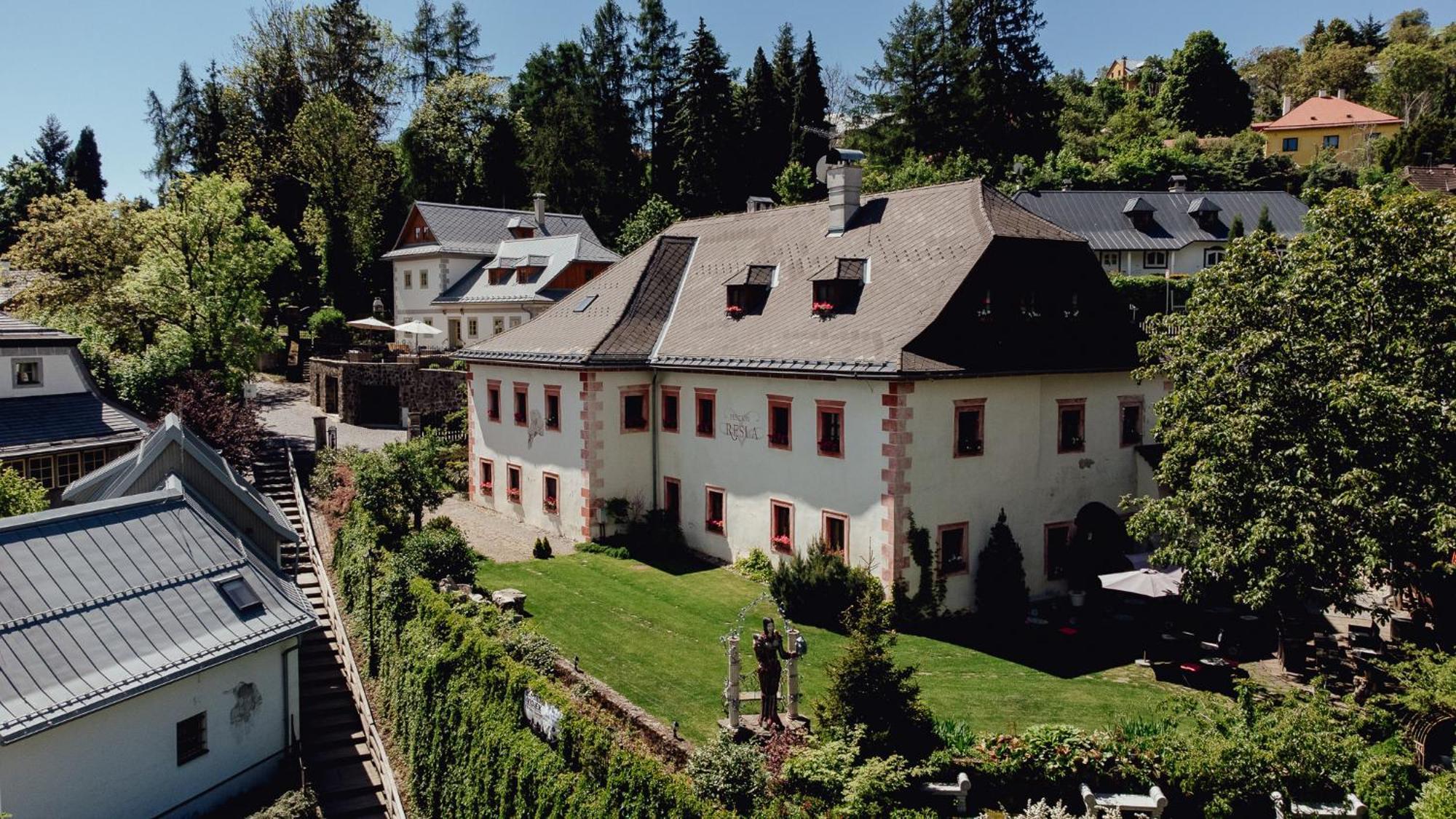 Resla I, Ii, Hotel Banská Štiavnica