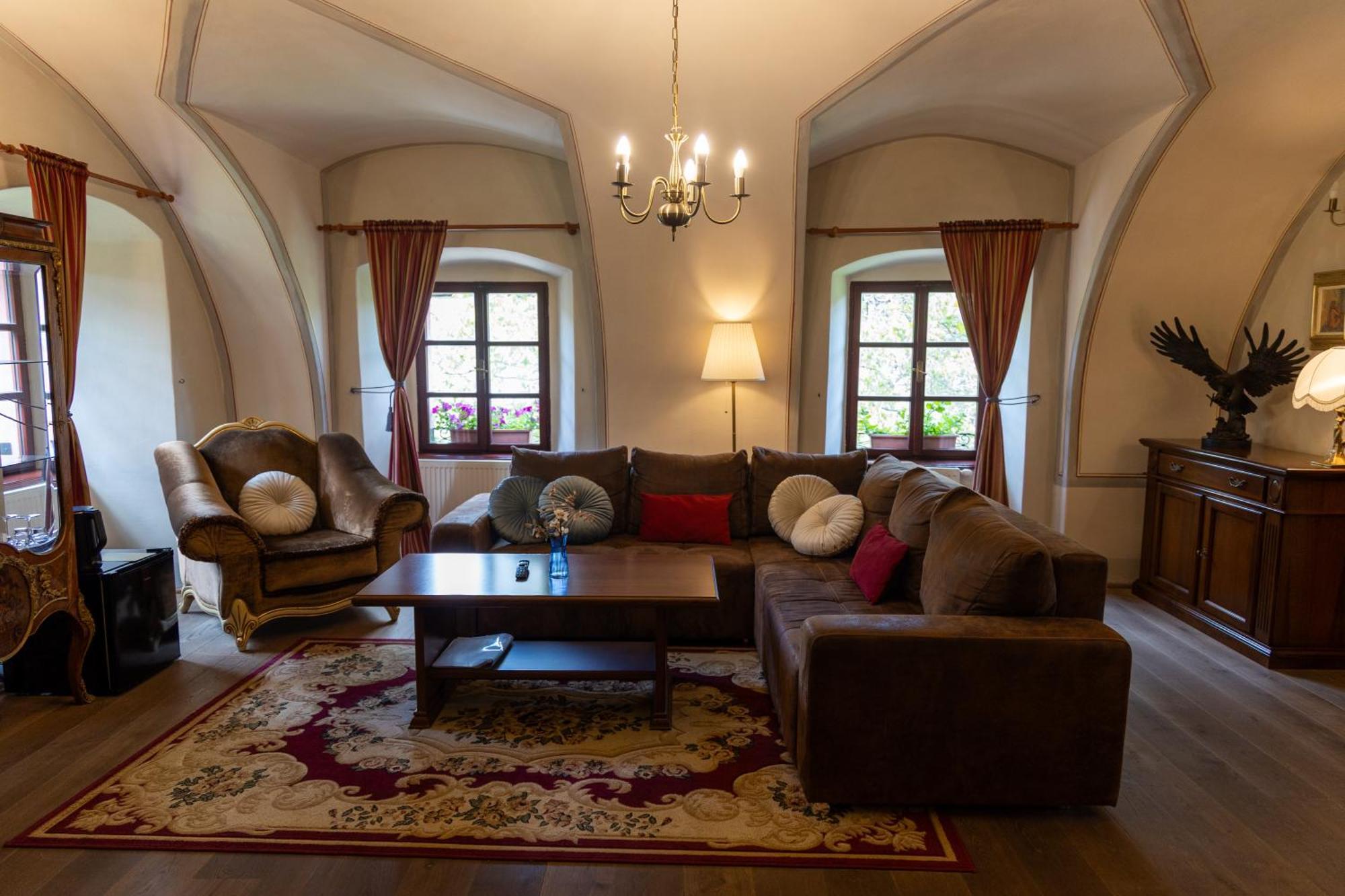 Resla I, Ii, Hotel 3*